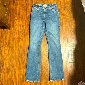 A&F ‘70s Vintage Flare Ultra High Rise